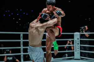 Ferrari Fairtex Shinji Suzuki ONE Fight Night 44 9