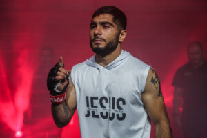 Karen Ghazaryan Hisashi Ezaki ONE Fight Night 44 2