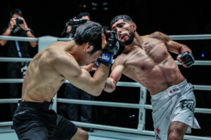 Karen Ghazaryan Hisashi Ezaki ONE Fight Night 44 9