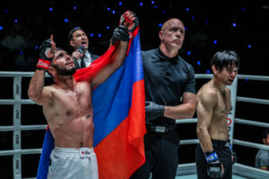 Karen Ghazaryan Hisashi Ezaki UNE Nuit De Combat 44 11