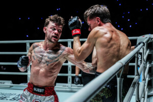 Charlie Invité Sam Fitzgerald ONE Fight Night 44 8
