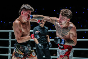 Charlie Invité Sam Fitzgerald ONE Fight Night 44 9