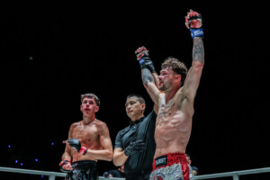 Charlie Invité Sam Fitzgerald ONE Fight Night 44 15