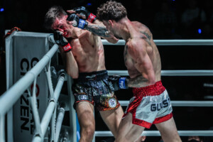 Charlie Invité Sam Fitzgerald ONE Fight Night 44 11