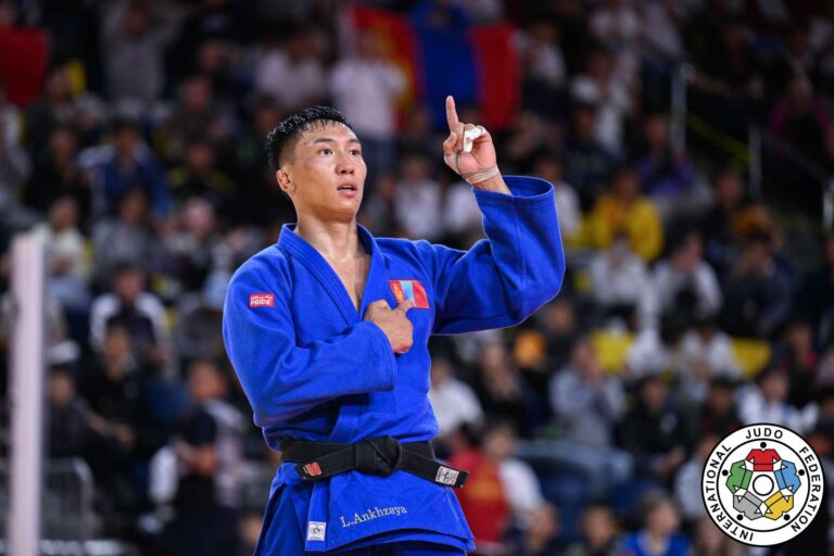 Ankhzaya Lavjargal remporte l&rsquo;or chez les hommes chez les moins de 73 kg
