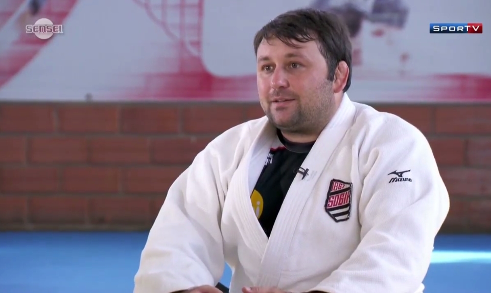 Joao Derly : le double champion du monde qui a refusé d'abandonner