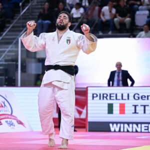 La course de qualification olympique a commencé après une finale spectaculaire à Oulan-Bator