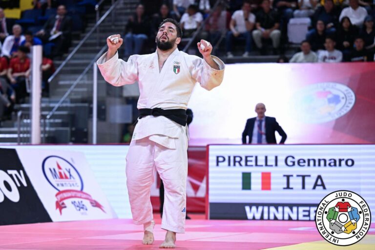 La course de qualification olympique a commencé après une finale spectaculaire à Oulan-Bator