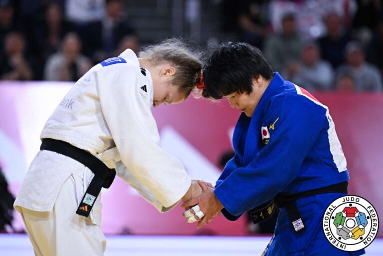 L&rsquo;inarrêtable Haruka Kaju se précipite vers l&rsquo;or en Mongolie