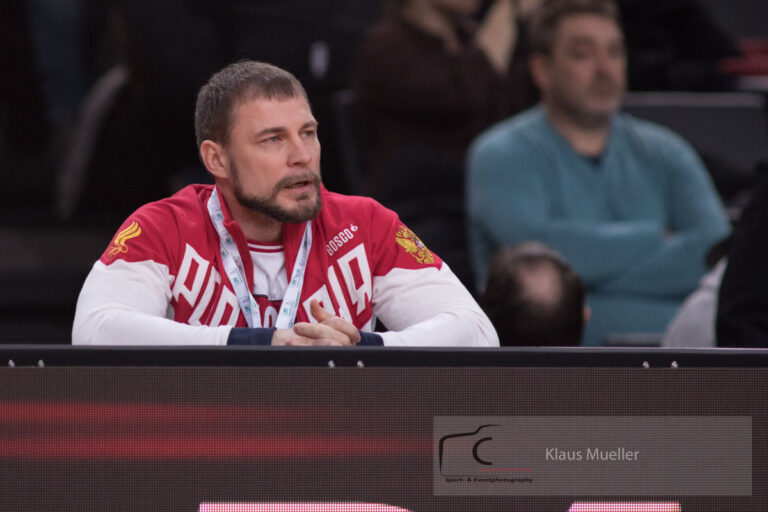 Vitaly Makarov : de champion du monde à maître entraîneur