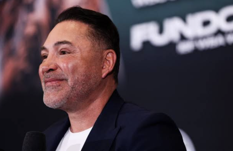 Oscar De La Hoya travaille sur les combats pour le titre à la fin de l&rsquo;été