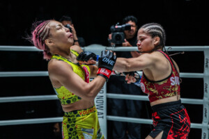 Victoria Souza Ayaka Miura UN Combat Nuit 45 7
