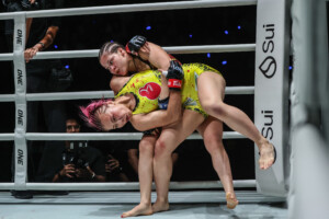 Victoria Souza Ayaka Miura UN Combat Nuit 45 9