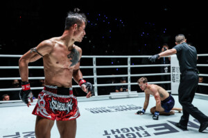Suablack Tor Pran49 Stephen Irvine ONE Fight Night 45 9