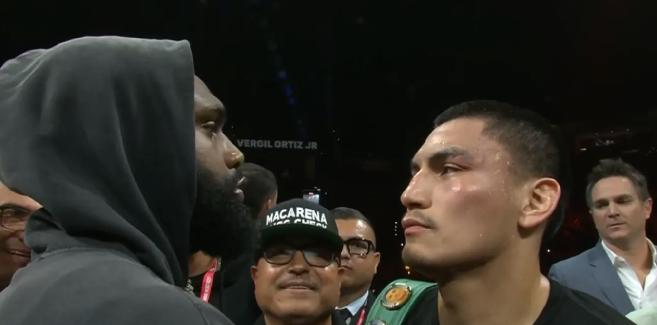 De La Hoya ouvre les négociations pour Ortiz contre Ennis