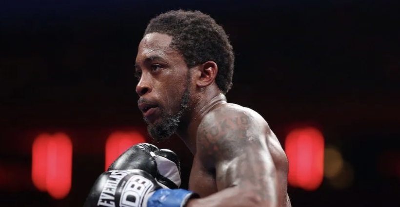 Keyshawn Davis pourrait se retirer du combat contre Haney