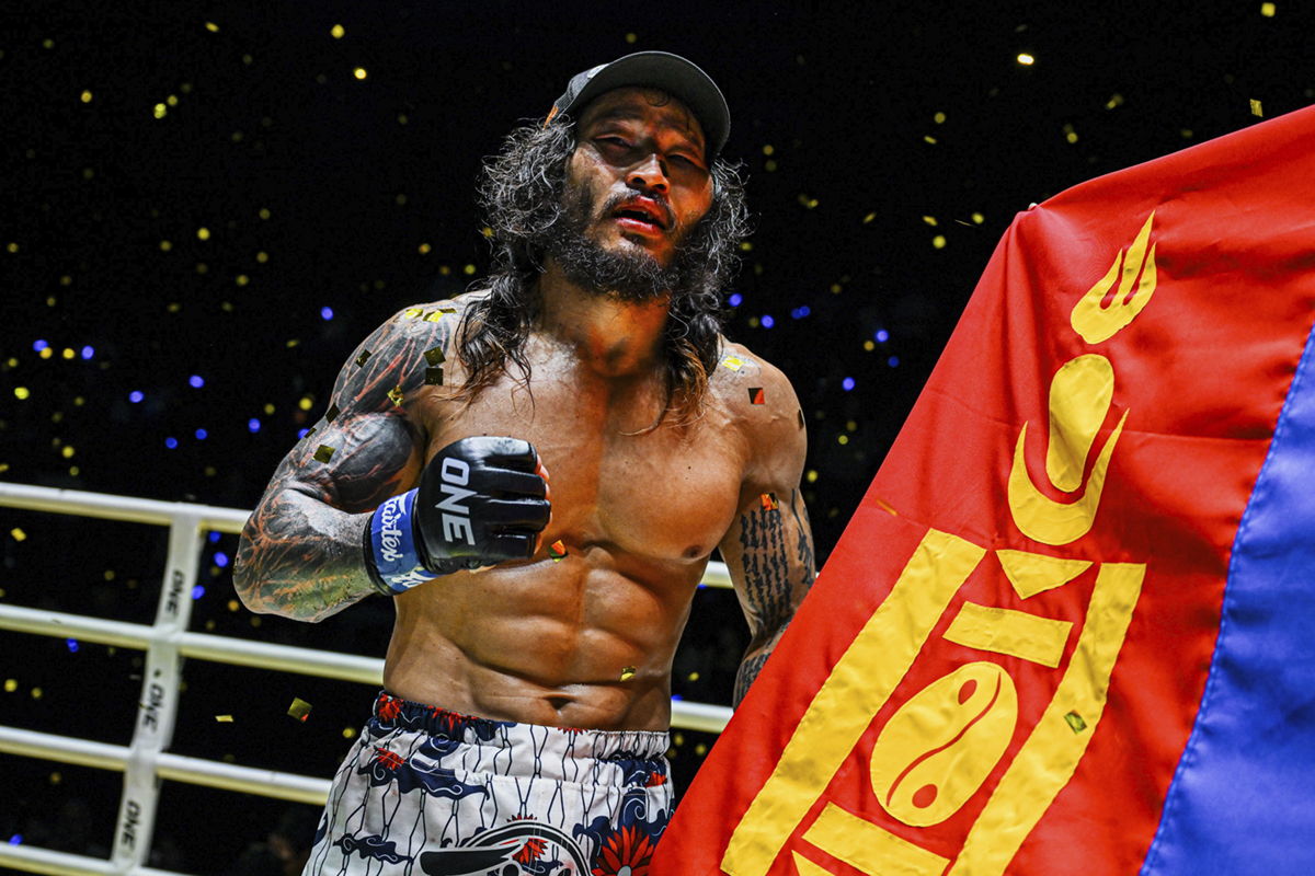 Enkh-Orgil Baatarkhuu celebrates his ONE World Title win