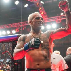 Charles Oliveira pousse l’UFC fort pour une chance au titre