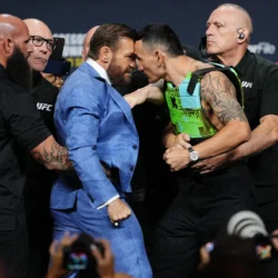 Conor McGregor fait savoir au monde que « le Mac est de retour » à l&rsquo;UFC 329 Presser