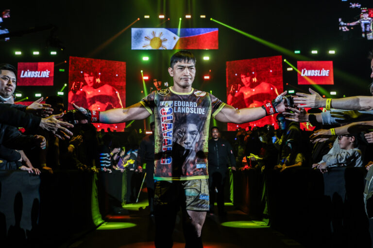 «Je veux être une source d&rsquo;inspiration» – Eduard Folayang approche de Crossroads en se sentant épanoui devant le cercle intérieur 21