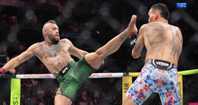 La vidéo montre Conor pratiquant le même coup de pied qui a fait dérailler son retour