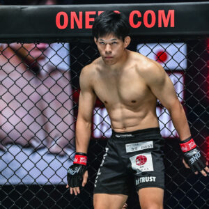 « Ma survie est en jeu » – Shozo Isojima promet une finition dominante contre Eduard Folayang à l&rsquo;Inner Circle 21
