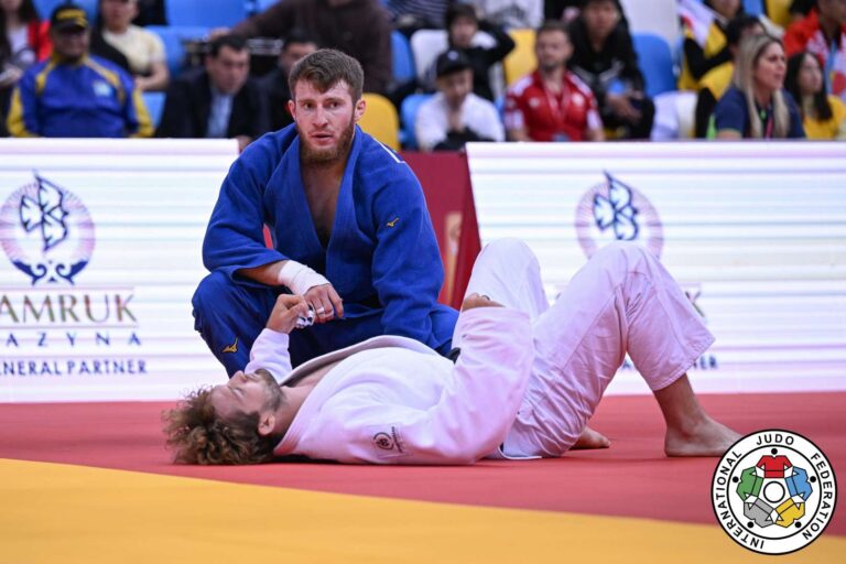 Première tournée mondiale pour Adam Sangariev