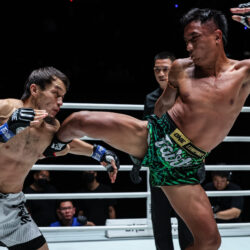Résultat du ONE Friday Fights 163 Co-Main Event : Mongkoldetlek élimine Khamidov avec les genoux au deuxième tour