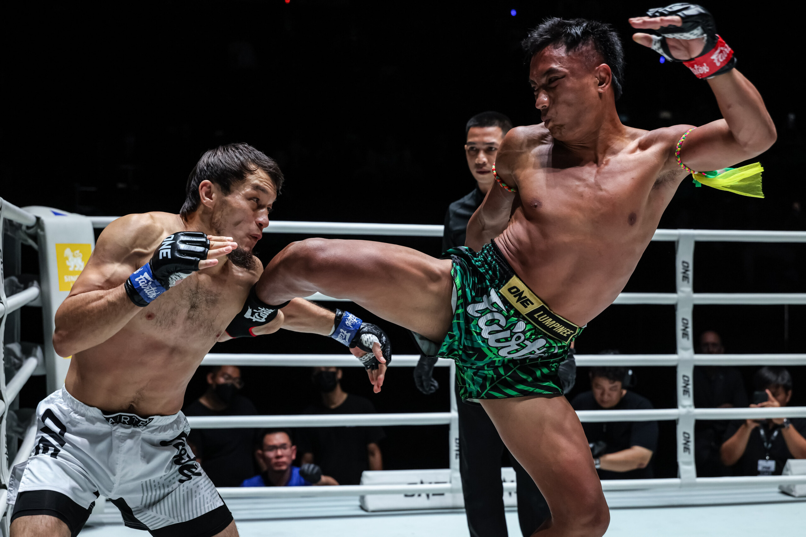 Mongkoldetlek Por Pim-on lands a kick on Utkirzhon Khamidov at ONE Friday Fights 163.