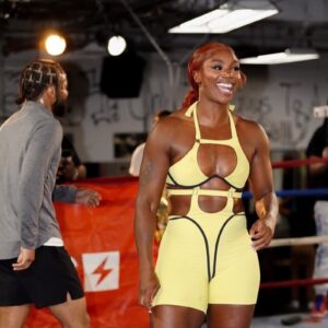 Claressa Shields poursuit une histoire rare contre Kaye Scott