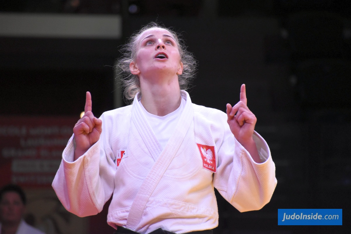 Szymanska defeats her idol and takes U63kg gold in Lausanne