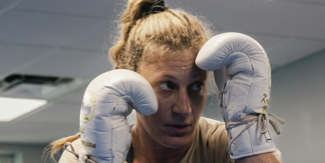 Kayla Harrison Date de retour prévue