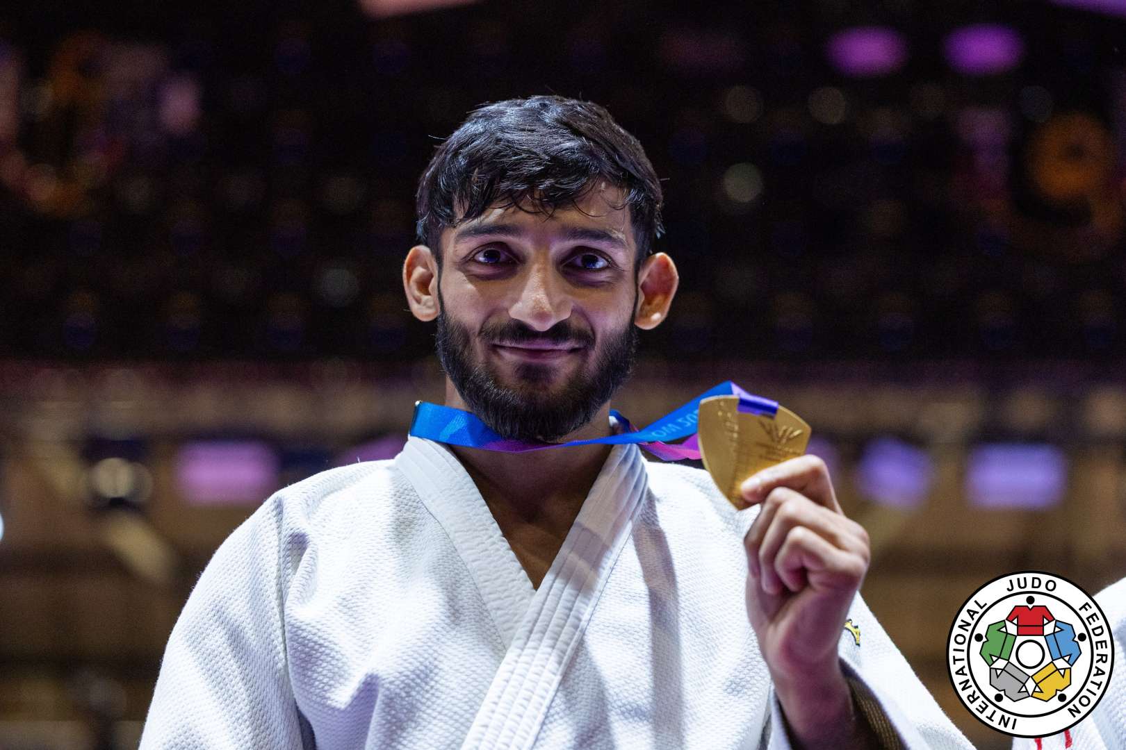 L'Inde s'annonce avec une ruée vers l'or historique le jour de l'ouverture à Glasgow