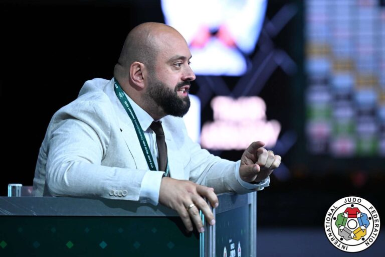 Lasha Gujejiani se rend en Ouzbékistan après avoir mis fin à une ère de succès avec la Géorgie