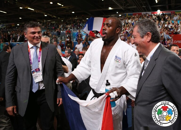 Quatorze ans plus tard : la première couronne olympique de Teddy Riner a changé pour toujours le judo des poids lourds