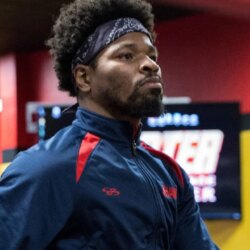 Shawn Porter veut un retour dans Fight Vs. Ancien champion du monde devenu analyste