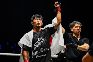Yuya Wakamatsu Willie van Rooyen UN SAMOURAÏ 3 8