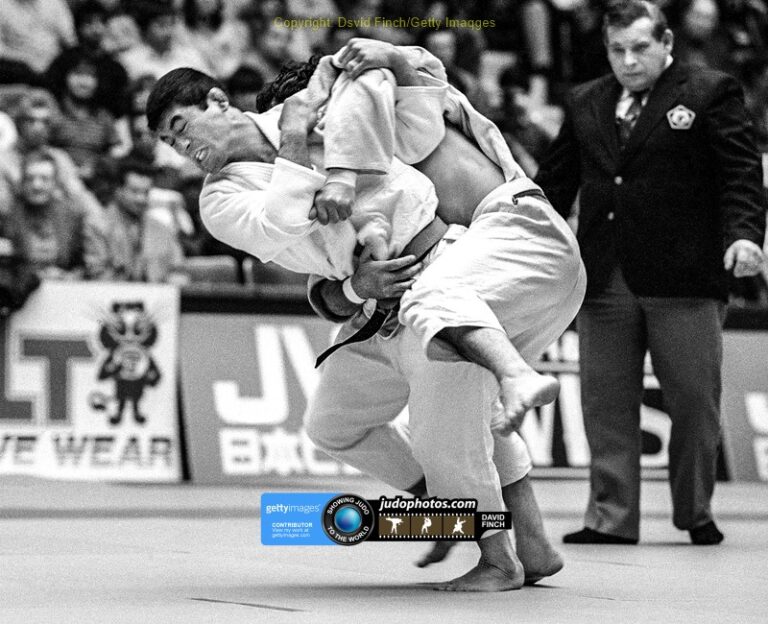 Hidetoshi Nakanishi, champion du monde et éducateur de judo, décède à 68 ans