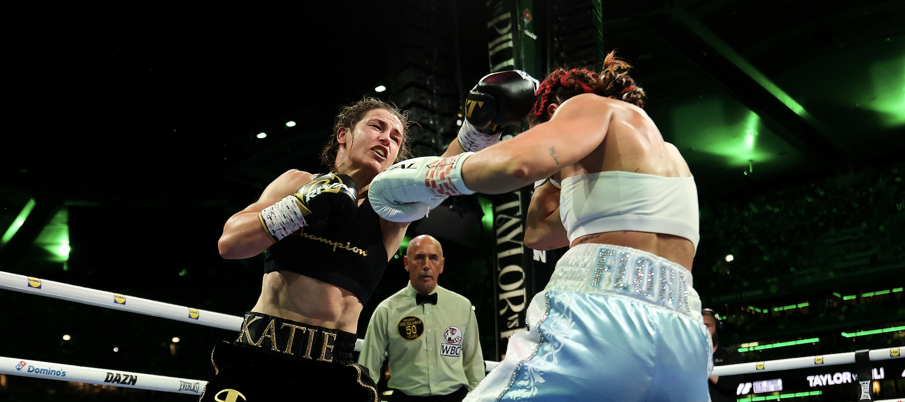 Katie Taylor bat Flori Pili dans la lutte pour la retraite