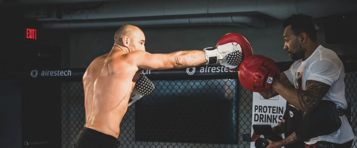 Sean Strickland envisage de passer à la boxe