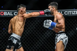 Masaaki Noiri contre Mohammad Siasarani à ONE SAMURAI 4 13 23 1