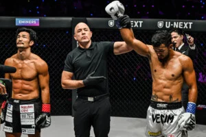 Shintaro Matsukura contre Sinsamut à ONE SAMURAI 4 9