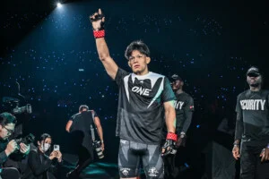 Shozo Isojima contre Kota Abe à ONE SAMURAI 4 4