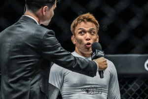 Yoshinari Fukushima contre Masaki Takeura à ONE Samurai 4 8