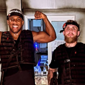 Jake Paul autorisé à se battre après qu&rsquo;Anthony Joshua se soit cassé la mâchoire