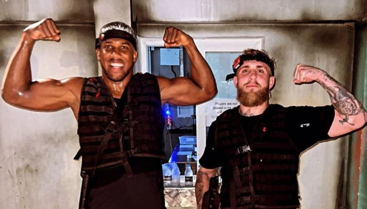 Jake Paul autorisé à se battre après qu'Anthony Joshua se soit cassé la mâchoire