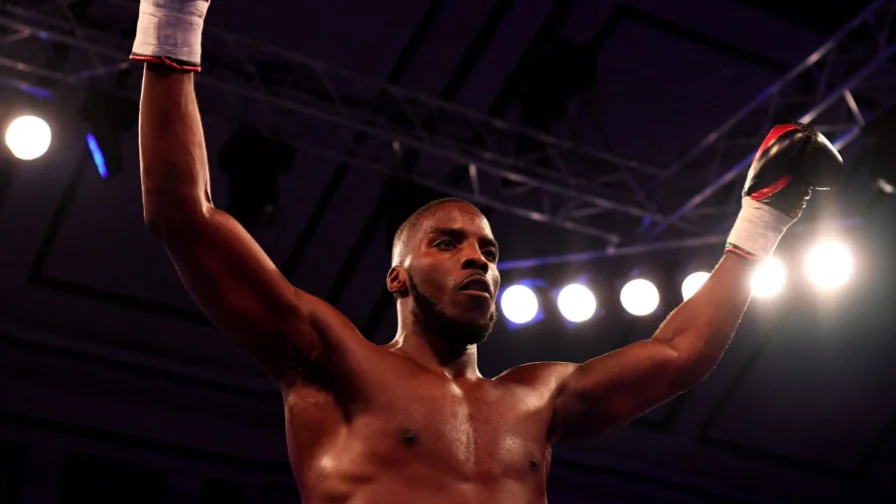 Lawrence Okolie prévoit son retour après que WBC ait clôturé son affaire de dopage