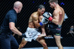 Jonathan Haggerty contre Hiroki Akimoto à ONE SAMURAI 4 23 1